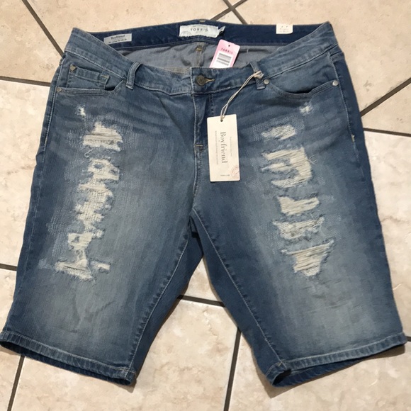 Torrid Boyfriend Bermuda Size 6 Nwt 